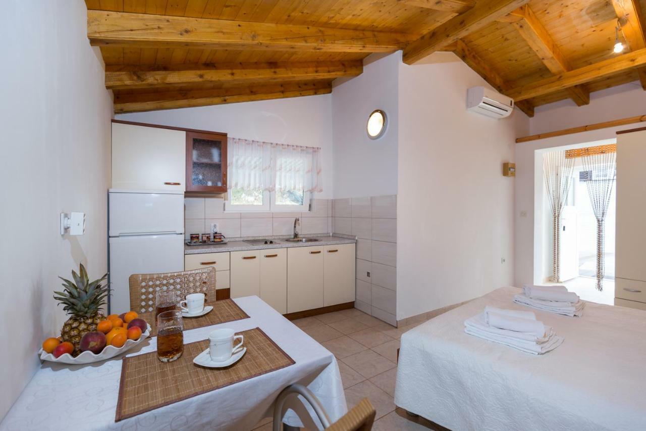 Beach Apartment M & B Poljana  Dış mekan fotoğraf