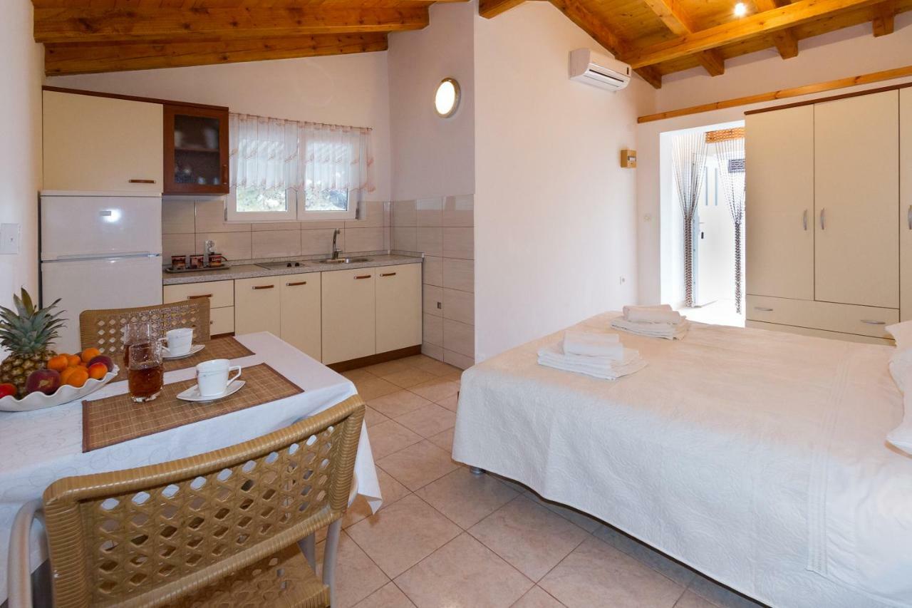 Beach Apartment M & B Poljana  Dış mekan fotoğraf
